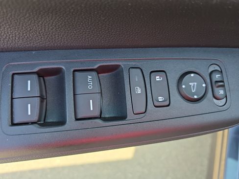 Used 2026 Honda CR-V LX image 27