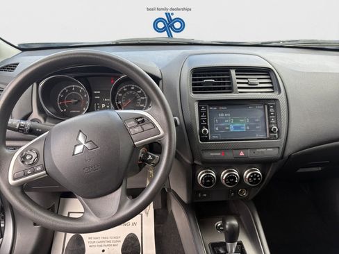 Used 2025 Mitsubishi Outlander Sport AWD image 11
