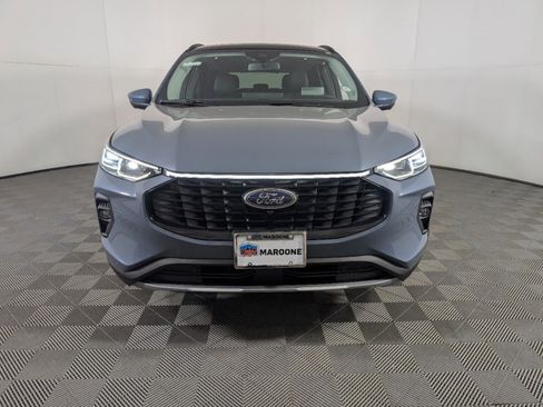 New 2025 Ford Escape SE w/ PHEV Premium Package image 2