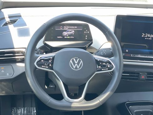 Certified 2025 Volkswagen ID.4 Pro S w/ ID.4 Black Package RWD image 8