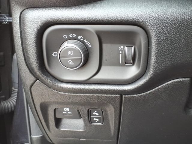 Used 2020 RAM 1500 Rebel w/ Rebel Level 2 Equipment Group AWD/4WD image 17