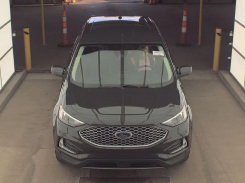 Used 2024 Ford Edge SEL w/ Convenience Package AWD/4WD image 2