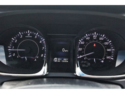 Used 2013 Toyota Avalon Limited FWD image 13