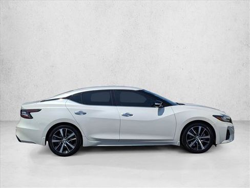 Used 2022 Nissan Maxima SV w/ Floor Mat Group FWD image 4