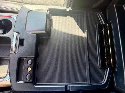 Used 2017 RAM 1500 Laramie AWD/4WD image 52