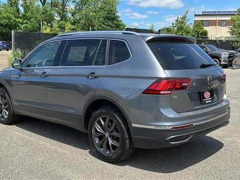 Used 2023 Volkswagen Tiguan SE AWD/4WD image 6