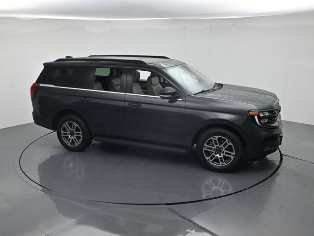 Certified 2025 Ford Expedition Active AWD/4WD image 46
