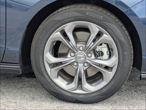 Used 2024 Honda Accord EX-L image 12