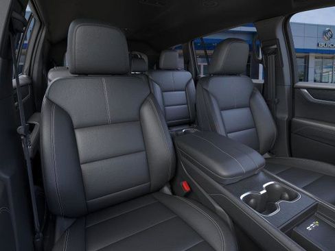 Used 2026 GMC Acadia Elevation w/ Elevation Premium Package FWD image 16