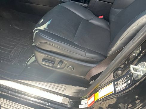 Used 2022 Lexus GX 460 Premium w/ Accessory Package AWD/4WD image 12