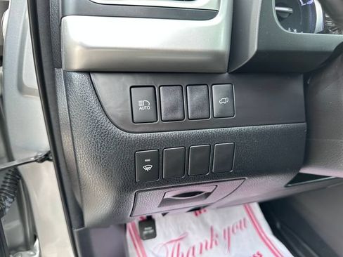 Used 2018 Toyota Highlander XLE AWD/4WD image 15
