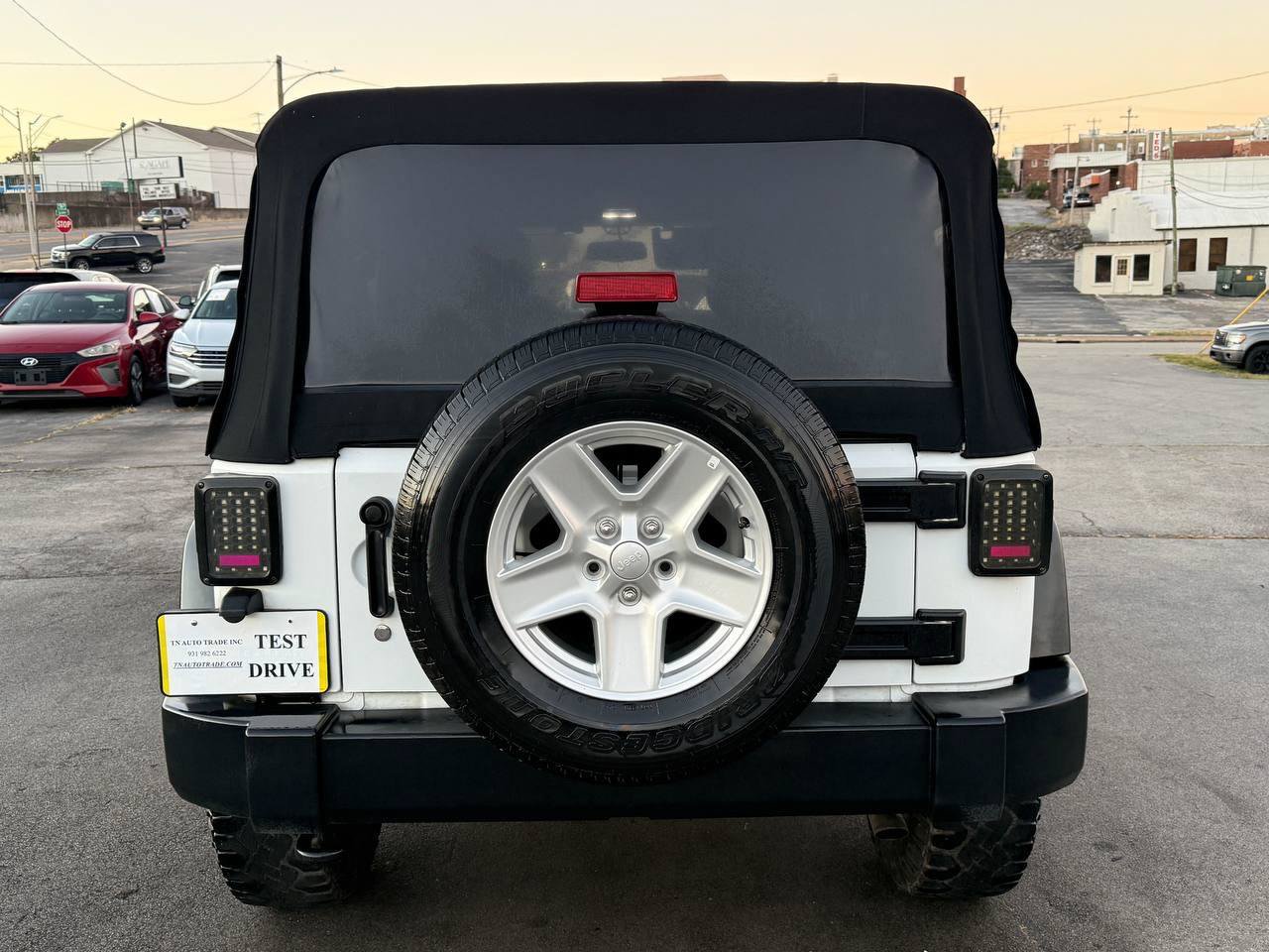 Used 2014 Jeep Wrangler Unlimited Sport w/ Quick Order Package 24S AWD/4WD image 9