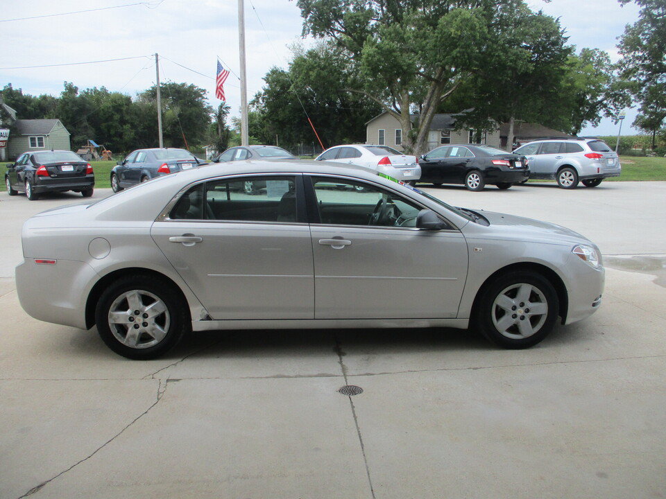 Used 2008 Chevrolet Malibu LS FWD image 2