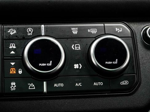 Used 2022 Land Rover Defender 110 XS Edition image 22