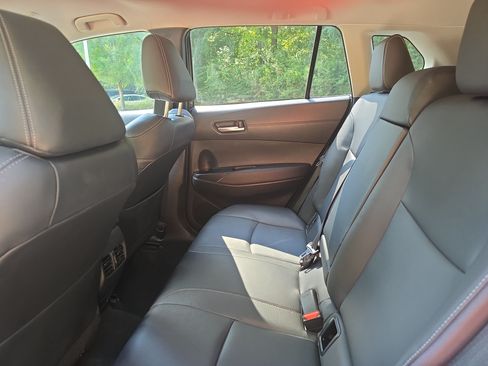 Used 2025 Toyota Corolla Cross XLE FWD image 12