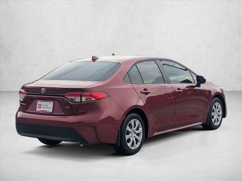 Used 2025 Toyota Corolla LE FWD image 5
