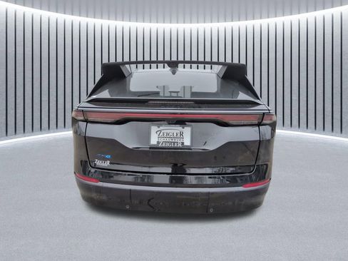 Used 2024 Jeep Wagoneer Launch Edition image 8