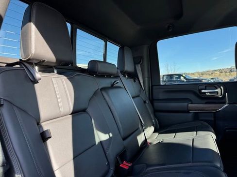 Used 2022 Chevrolet Silverado 3500 High Country w/ Technology Package image 23