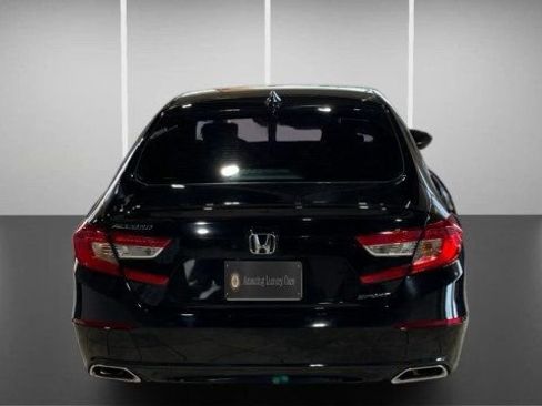 Used 2022 Honda Accord Sport image 8