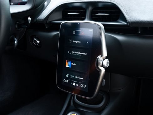 Used 2026 McLaren Artura image 33