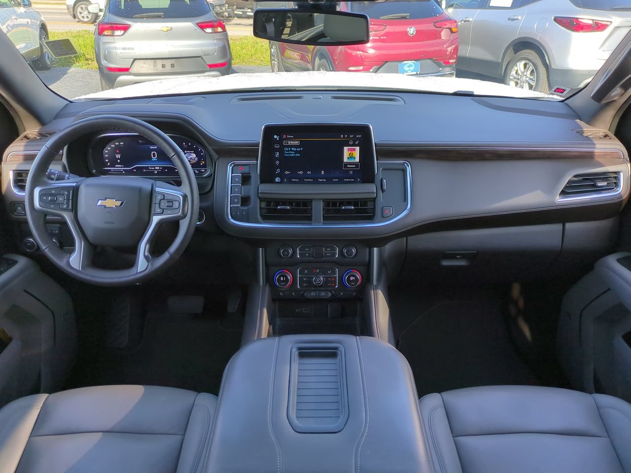 Used 2022 Chevrolet Tahoe LT w/ LT Signature Plus Package RWD image 15