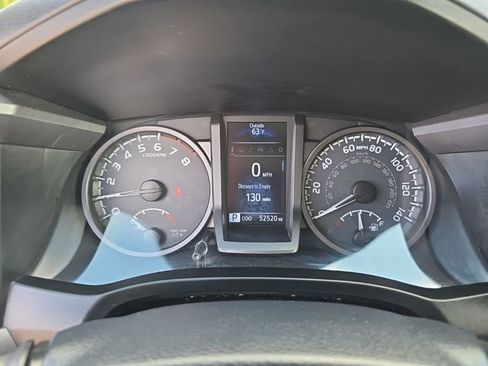 Used 2019 Toyota Tacoma TRD Sport AWD/4WD image 18