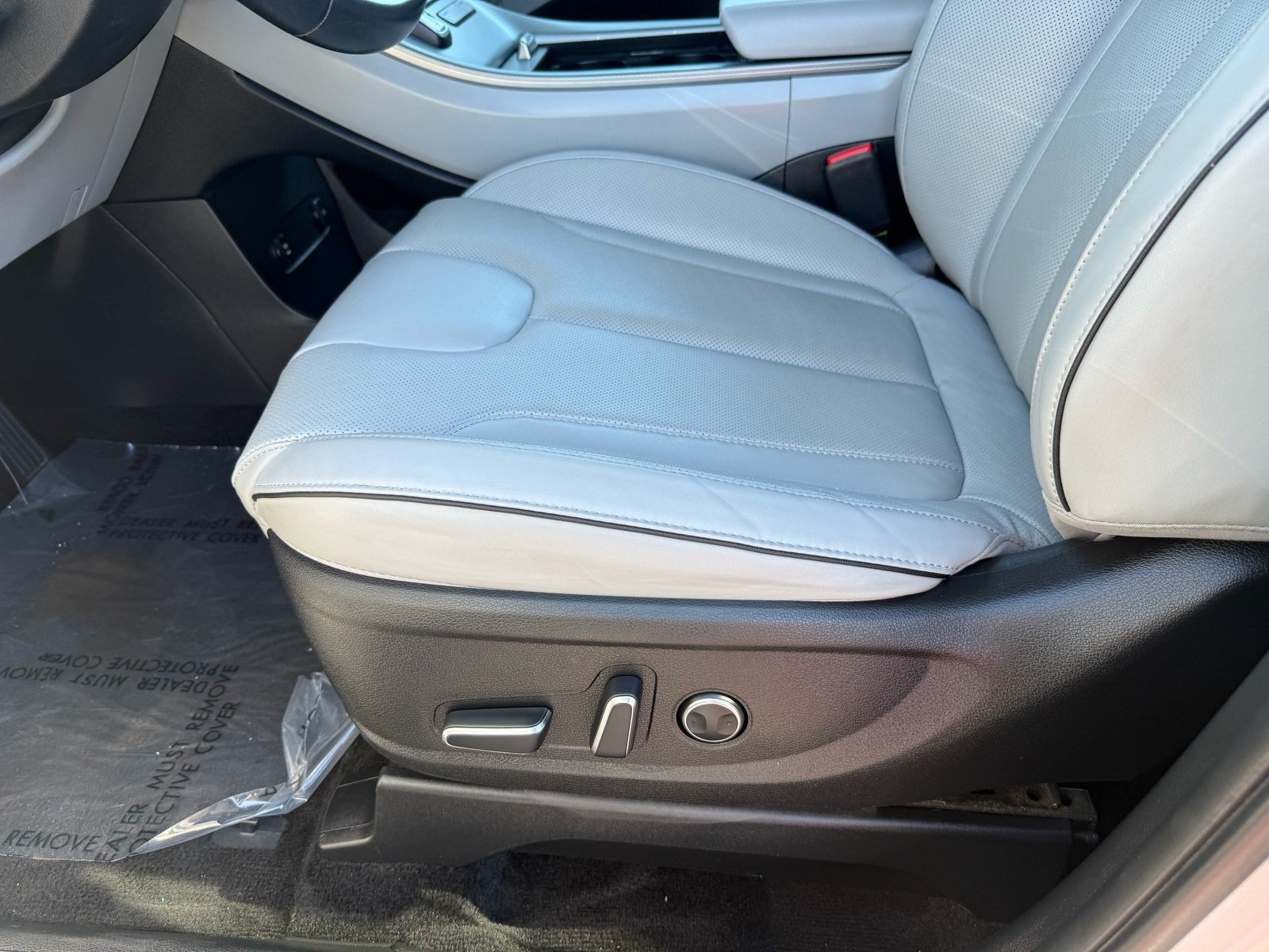 Used 2025 Hyundai Palisade SEL FWD image 14