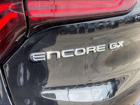 Used 2025 Buick Encore GX Sport Touring FWD image 21