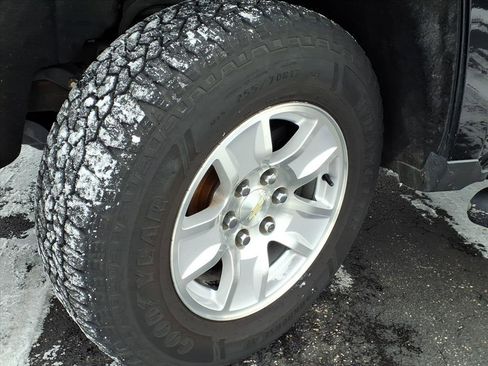 Used 2016 Chevrolet Silverado 1500 LT w/ LPO, Black Pack image 2