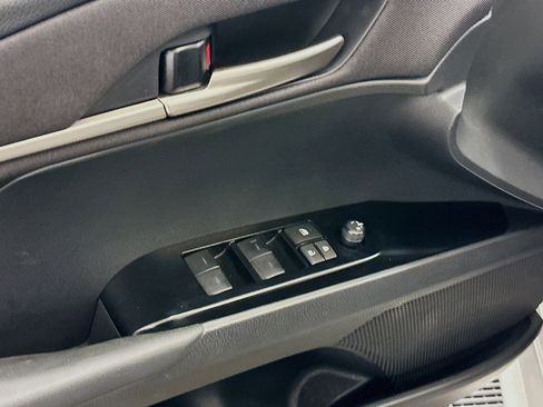 Used 2025 Toyota Camry LE image 15