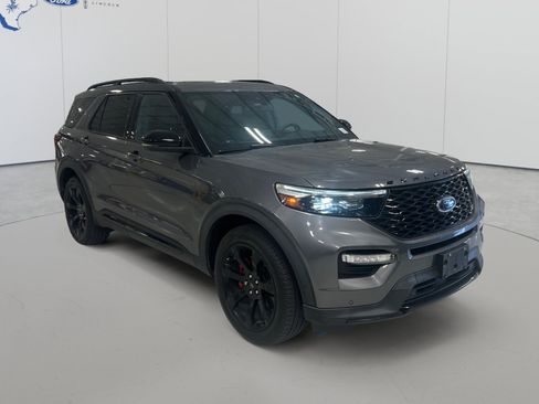 Certified 2021 Ford Explorer ST w/ Equipment Group 401A AWD/4WD image 3