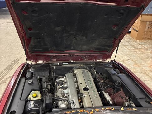 Used 1996 Jaguar XJ6 image 23