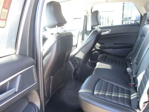 Used 2024 Ford Edge SEL w/ Convenience Package image 38