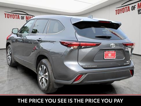Certified 2025 Toyota Highlander XLE AWD/4WD image 4