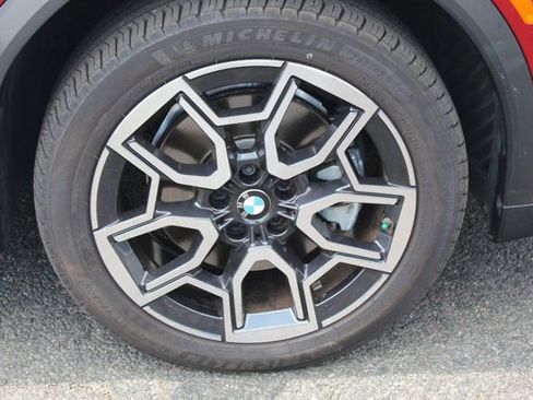Used 2025 BMW X2 xDrive28i w/ Premium Package image 14