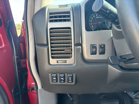 Used 2006 Nissan Titan LE w/ (T01) Tow Pkg image 13