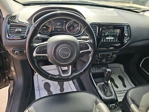Used 2021 Jeep Compass Latitude FWD image 20