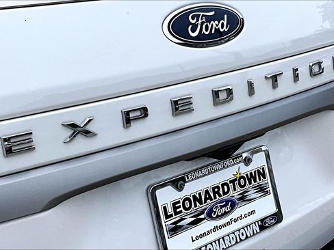 Certified 2023 Ford Expedition XLT AWD/4WD image 32