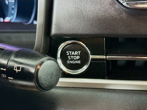 Used 2023 Mitsubishi Outlander SE image 20