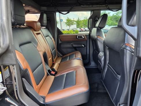 Used 2024 Ford Bronco Outer Banks AWD/4WD image 18