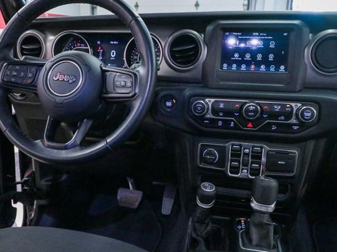 Used 2021 Jeep Wrangler Unlimited Sport S image 24