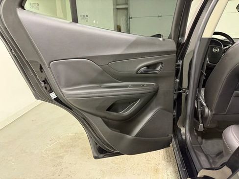 Used 2018 Buick Encore Sport Touring image 20