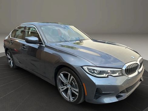Used 2021 BMW 330i xDrive Sedan w/ Convenience Package AWD/4WD image 3