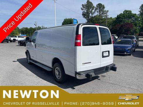 Used 2024 Chevrolet Express 2500 w/ Driver Convenience Package RWD image 29