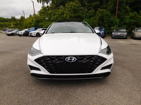 Used 2022 Hyundai Sonata Limited FWD image 3