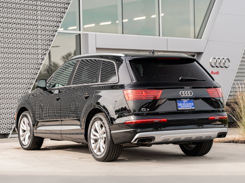 Used 2019 Audi Q7 3.0T Premium Plus w/ Premium Plus Package AWD/4WD image 5