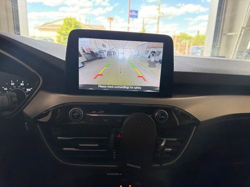 Used 2020 Ford Escape SEL FWD image 11