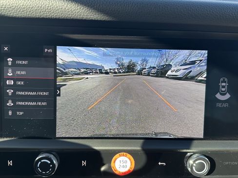 Used 2024 Porsche Macan image 26