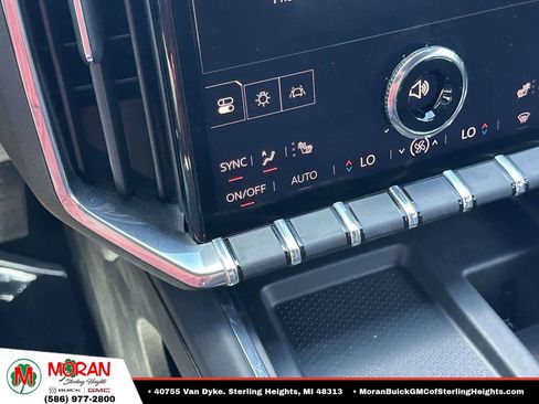 Certified 2024 GMC Acadia Elevation w/ Luxury Package AWD/4WD image 30