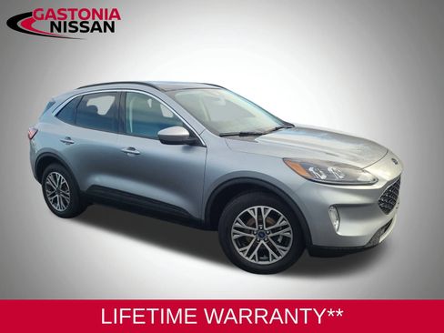 Used 2022 Ford Escape SEL image 2